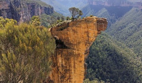 3 Astonishing, Lesser-Known Rock Formations In The Blue Mountains